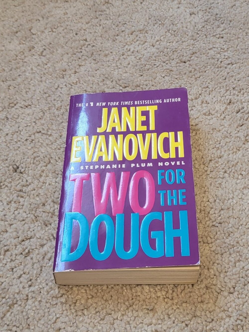 Two for the Dough by Janet Evanovich, Paperback